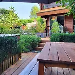 Dans Un Parc Privatif Arbore 샬레 Réau