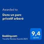 Dans Un Parc Privatif Arbore