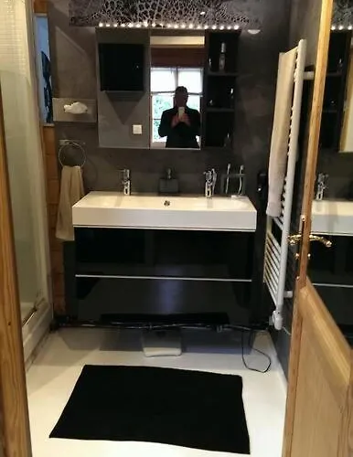 Dans Un Parc Privatif Arbore 샬레